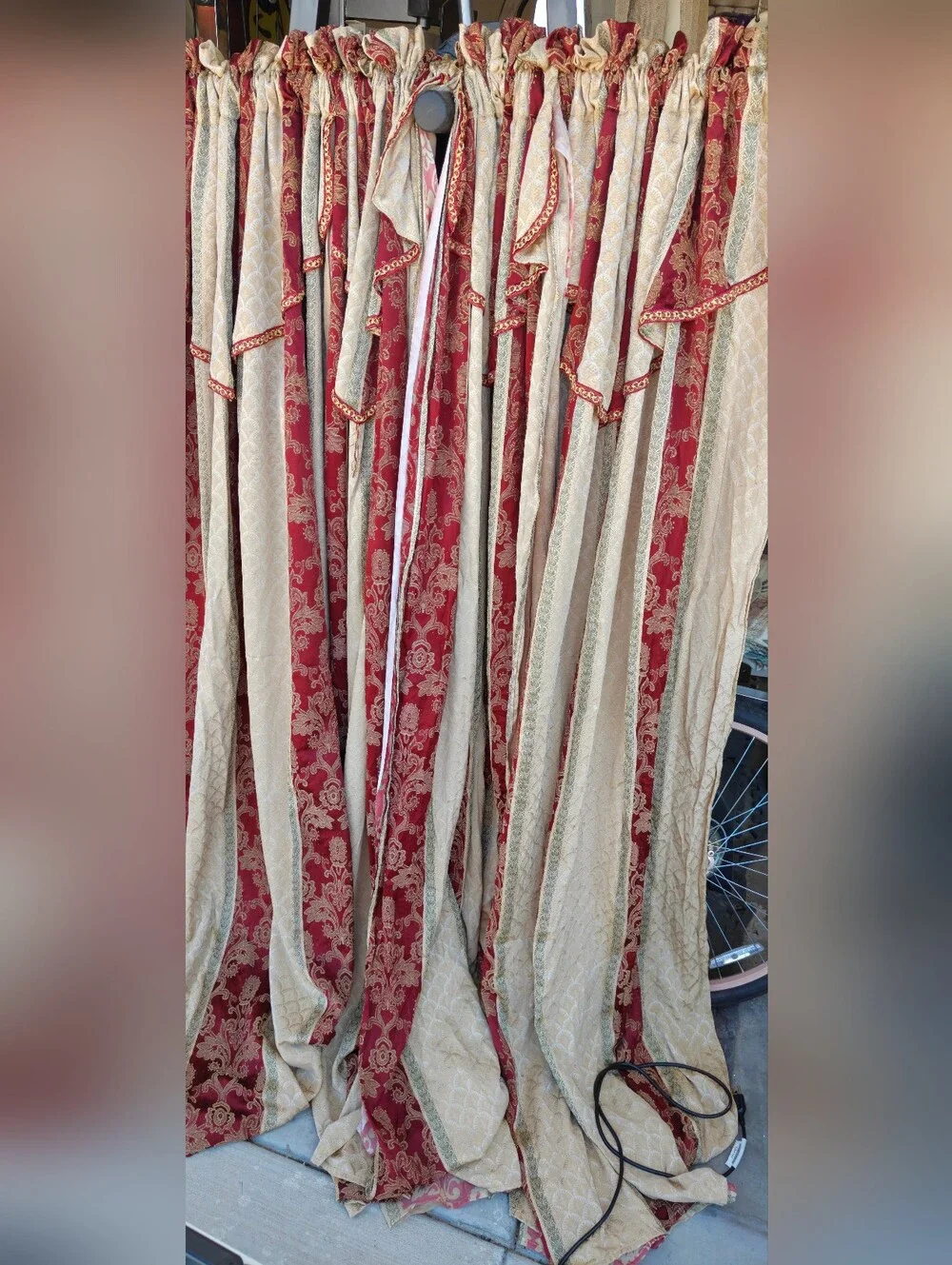 Vintage-Style Double Panel Drapes Curtain Red/Cream Floral Home Accent